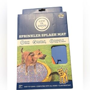 NWT Life is Good Pet Sprinkler Splash Mat